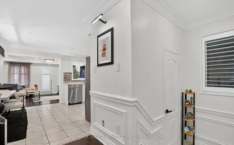 109 Crystal Glen Crescent Brampton ON L6X 0K8