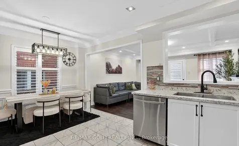 109 Crystal Glen Crescent Brampton ON L6X 0K8