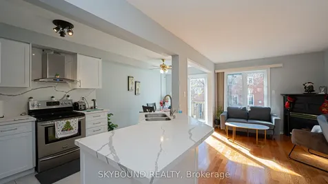 1588 South Parade Court Mississauga ON L5M 6E7