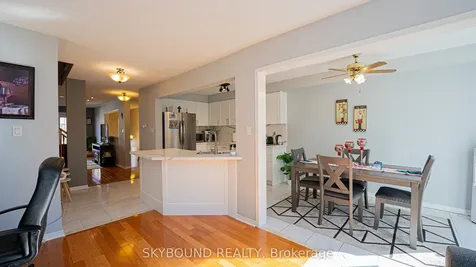 1588 South Parade Court Mississauga ON L5M 6E7
