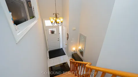1588 South Parade Court Mississauga ON L5M 6E7