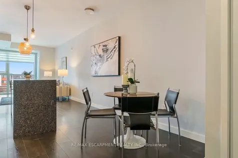 150 Sabina Drive Oakville ON L6H 0W3