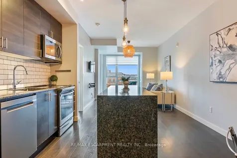 150 Sabina Drive Oakville ON L6H 0W3