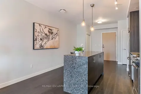 150 Sabina Drive Oakville ON L6H 0W3