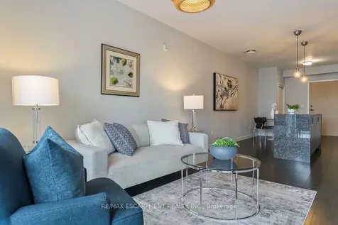 150 Sabina Drive Oakville ON L6H 0W3