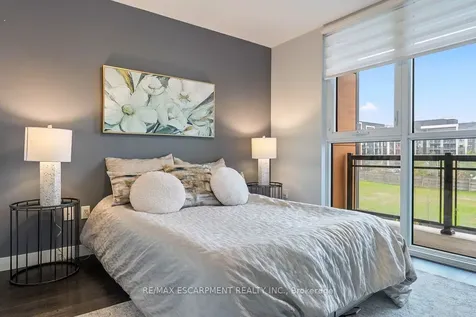 150 Sabina Drive Oakville ON L6H 0W3