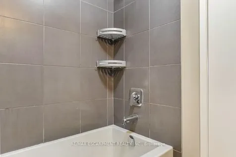 150 Sabina Drive Oakville ON L6H 0W3