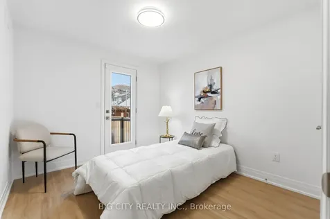 68 Westholme Avenue Toronto ON M6P 3B8