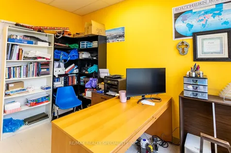 1550 South Gateway Road Mississauga ON L4W 5G6