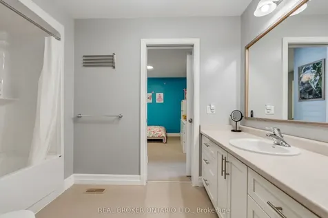 5 Emma Street Caledon ON L7C 1K5