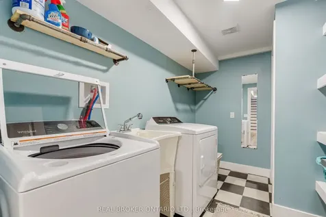 5 Emma Street Caledon ON L7C 1K5