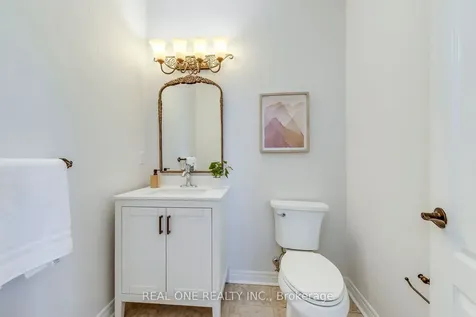 2326 Rockingham Drive Oakville ON L6H 7J4