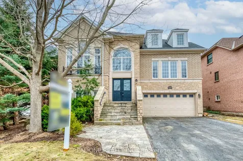 2326 Rockingham Drive Oakville ON L6H 7J4