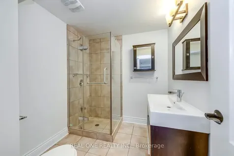 2326 Rockingham Drive Oakville ON L6H 7J4