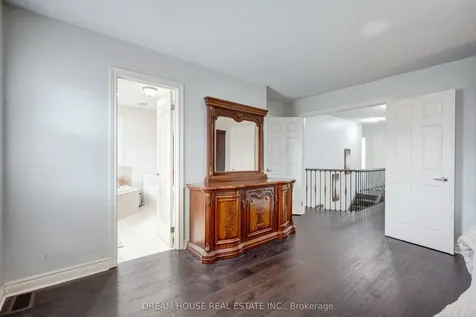 353 Michener Place Milton ON L9T 8P4