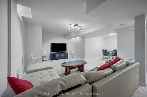 353 Michener Place Milton ON L9T 8P4