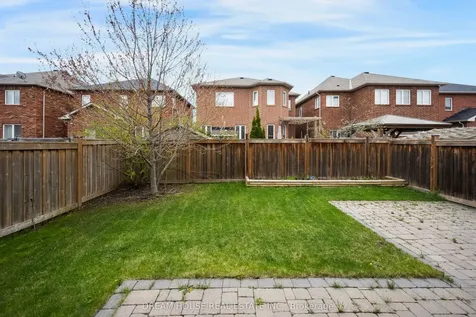 353 Michener Place Milton ON L9T 8P4
