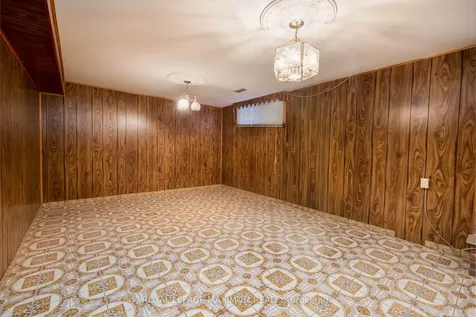 44 Fallingdale Crescent Toronto ON M3J 1C5