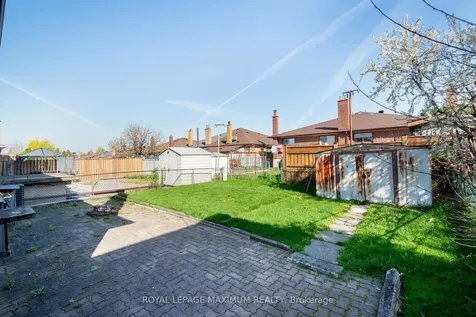 44 Fallingdale Crescent Toronto ON M3J 1C5