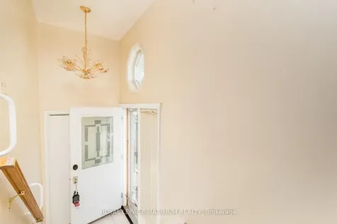 44 Fallingdale Crescent Toronto ON M3J 1C5