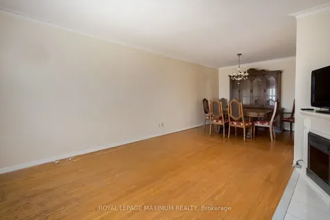 44 Fallingdale Crescent Toronto ON M3J 1C5