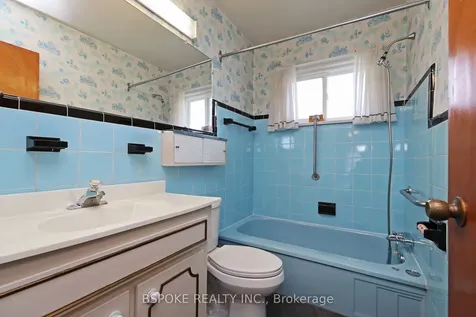 19 Nordin Avenue Toronto ON M8Z 2A9