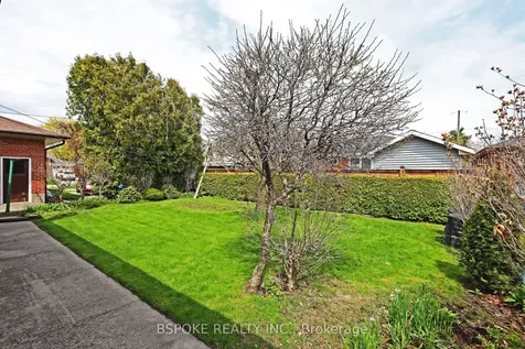 19 Nordin Avenue Toronto ON M8Z 2A9
