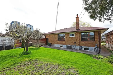 19 Nordin Avenue Toronto ON M8Z 2A9