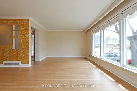 19 Nordin Avenue Toronto ON M8Z 2A9