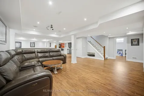 2 Enchanted Court Brampton ON L6Z 3M9
