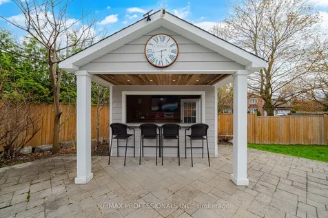 2 Enchanted Court Brampton ON L6Z 3M9