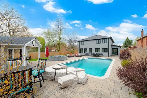 2 Enchanted Court Brampton ON L6Z 3M9