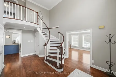 2 Enchanted Court Brampton ON L6Z 3M9