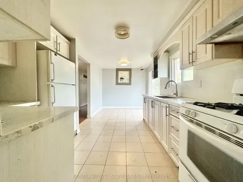 1 Braidwood Lake Road Brampton ON L6Z 2K1