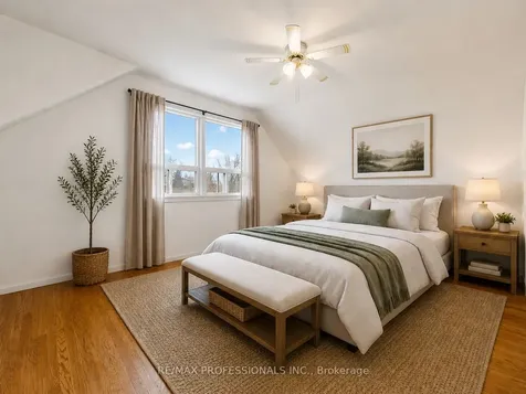 26 Henley Crescent Toronto ON M9W 2W9
