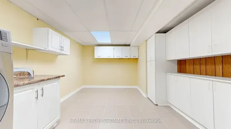 117 Mercury Road Toronto ON M9W 3H7