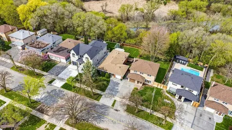 117 Mercury Road Toronto ON M9W 3H7