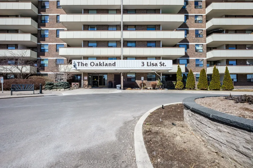 3 Lisa Street Brampton ON L6T 4A2