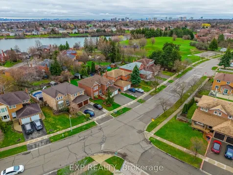 85 Professor's Lake Parkway Brampton ON L6S 4T4
