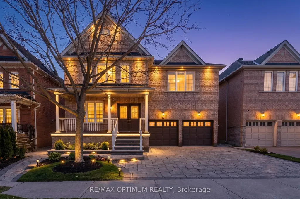 12 Humbolt Crescent Brampton ON L7A 3G7