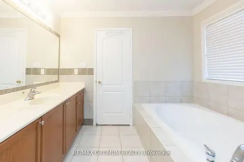 12 Humbolt Crescent Brampton ON L7A 3G7