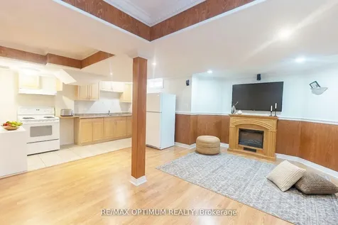 12 Humbolt Crescent Brampton ON L7A 3G7