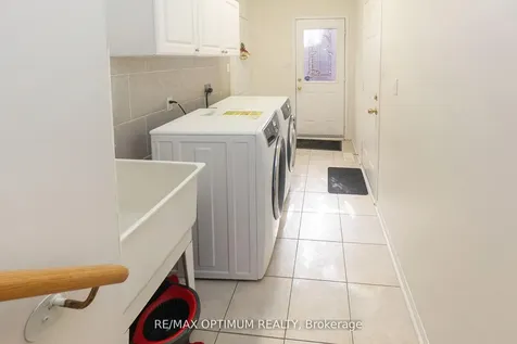 12 Humbolt Crescent Brampton ON L7A 3G7