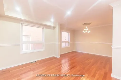12 Humbolt Crescent Brampton ON L7A 3G7