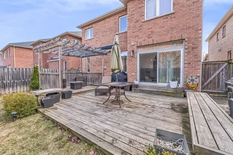 3319 Tacc Drive Mississauga ON L5M 0K4