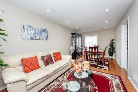 71 Rocky Mountain Crescent Brampton ON L6R 1E7