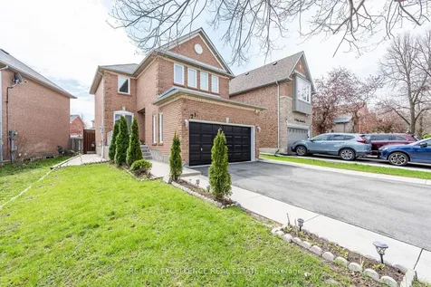 71 Rocky Mountain Crescent Brampton ON L6R 1E7