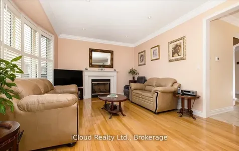 625 Laughren Crescent Milton ON L9T 0G6