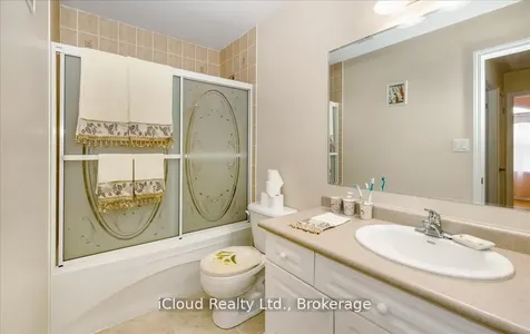 625 Laughren Crescent Milton ON L9T 0G6