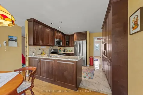 2133 Grand Boulevard Oakville ON L6H 5M3